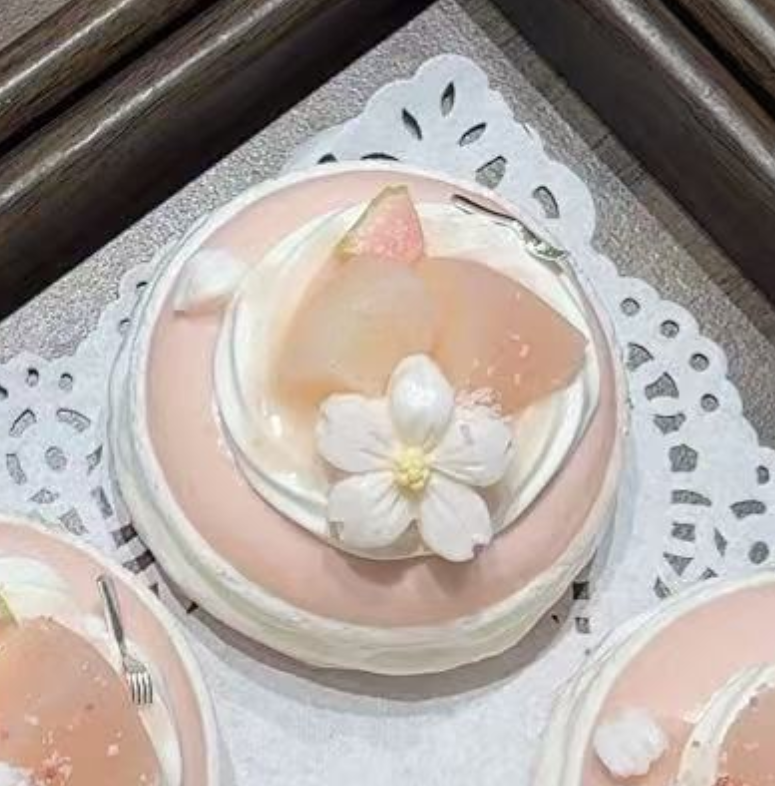 💖 P 白桃系 低反発 クリーム スクイーズ 約190g PVC包装