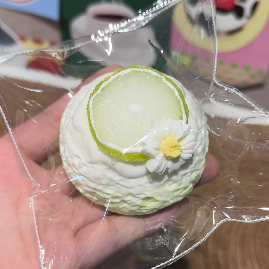 💖 P ライム 系 低反発 クリーム スクイーズ 約150g PVC包装