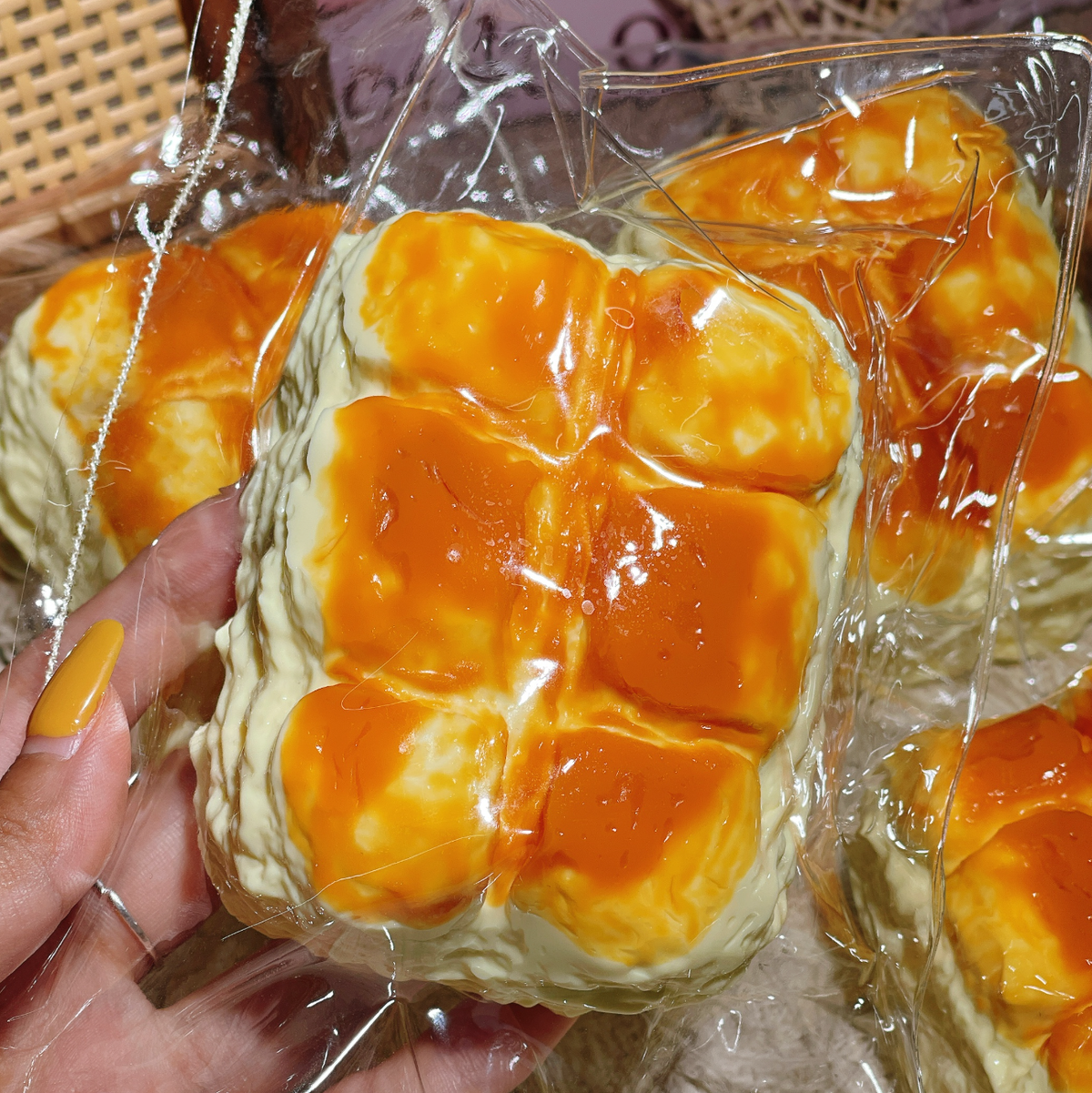 炭焼き系 スクイーズ 約190g PVC包装