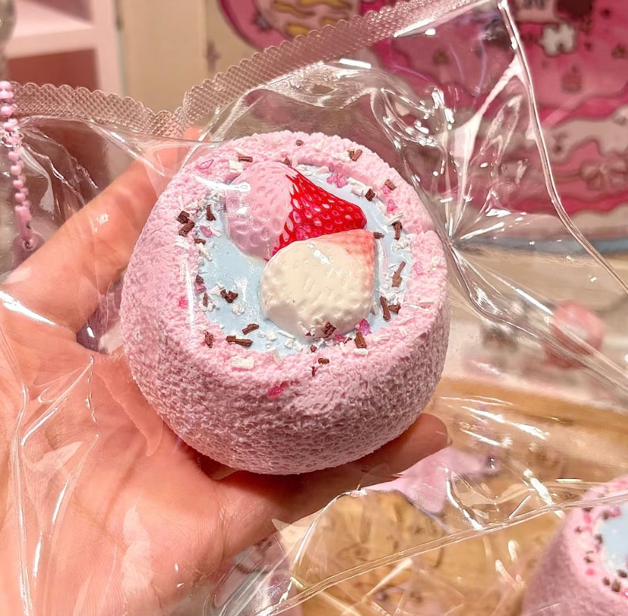 💖SugarCookieいちご ケーキ約200g 低反発 クリーム スクイーズ PVC包装