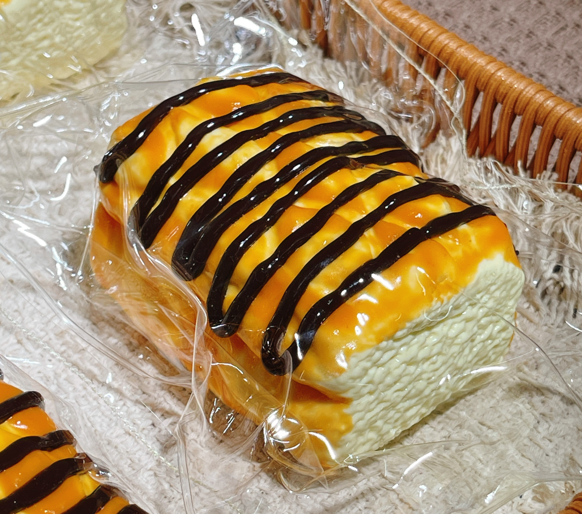 炭焼き系 スクイーズ 約160g PVC包装