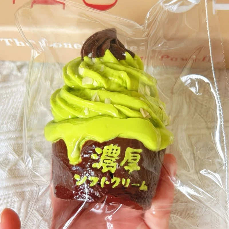 💖大人気おすすめ ソフトクリーム スクイーズ 7色 サイズ:9.5*7*4.5cm 160g PVC包装