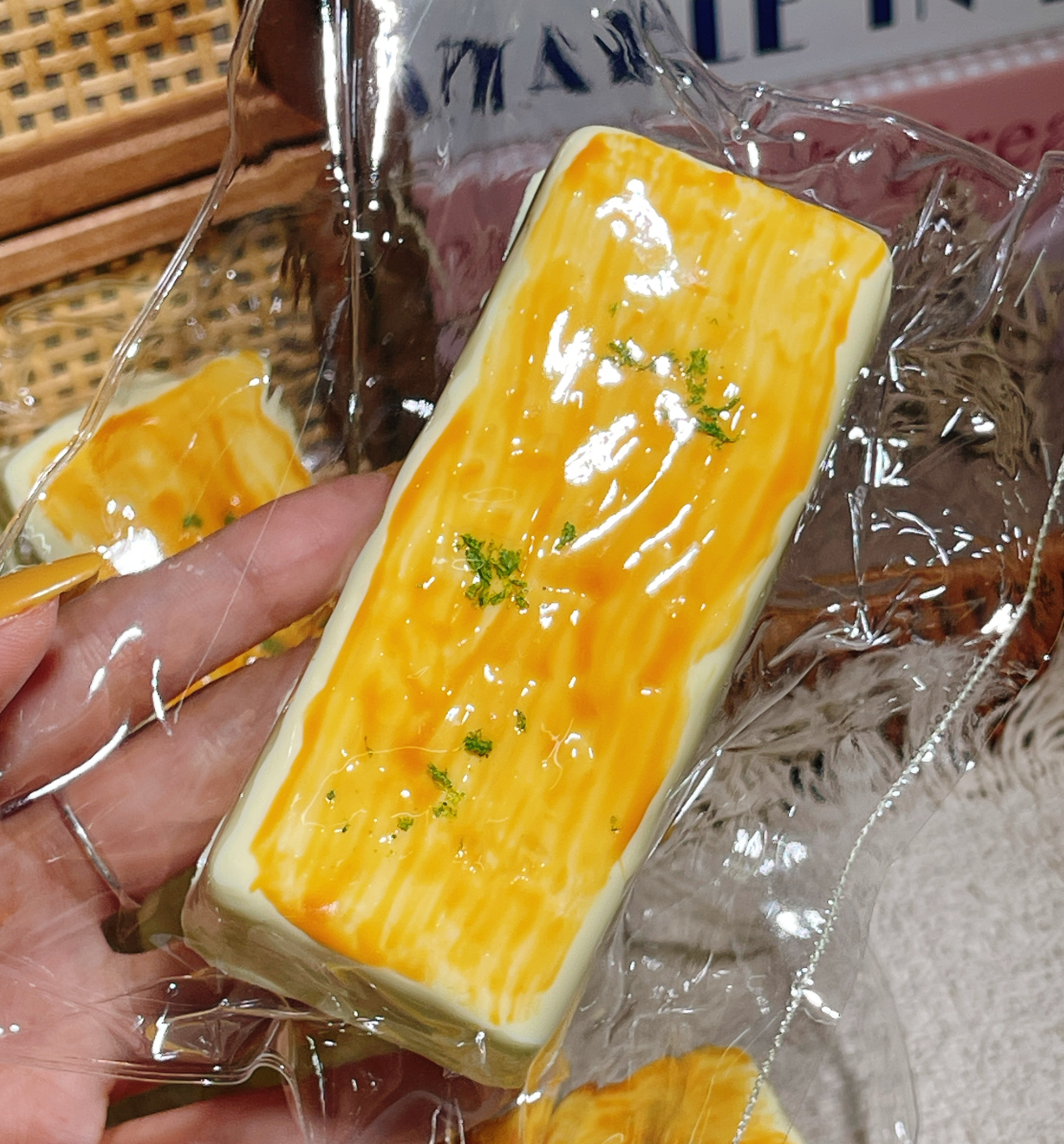 炭焼き系  スクイーズ  約160g PVC包装