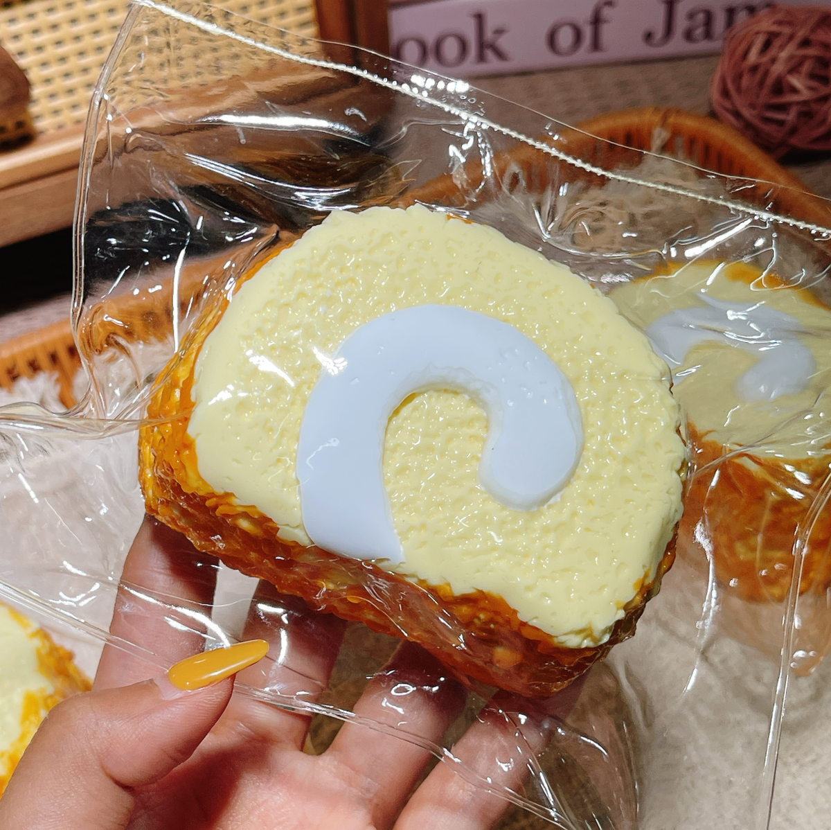 炭焼き系  スクイーズ   約160g PVC包装
