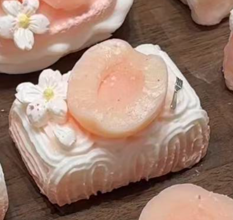 💖 P 白桃系 低反発 クリーム スクイーズ   約200g PVC包装