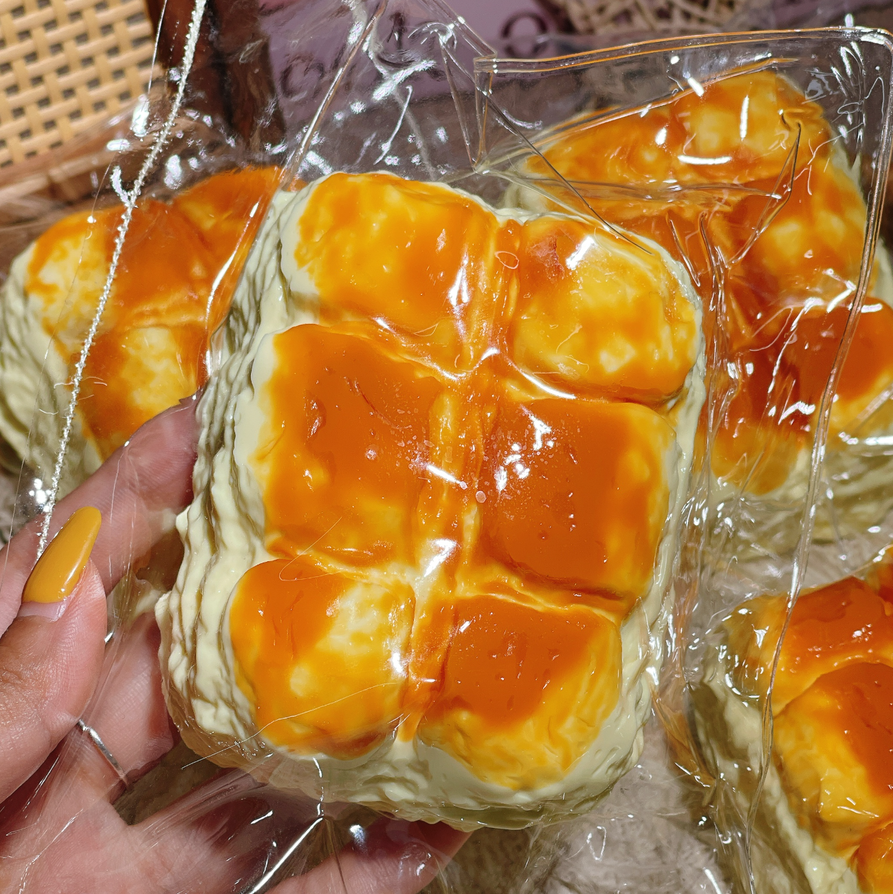 炭焼き系  スクイーズ   約190g PVC包装