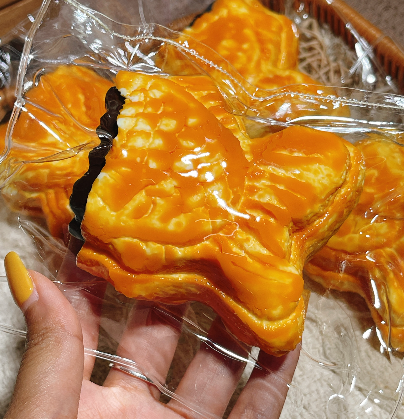 炭焼き系  スクイーズ   約150g PVC包装