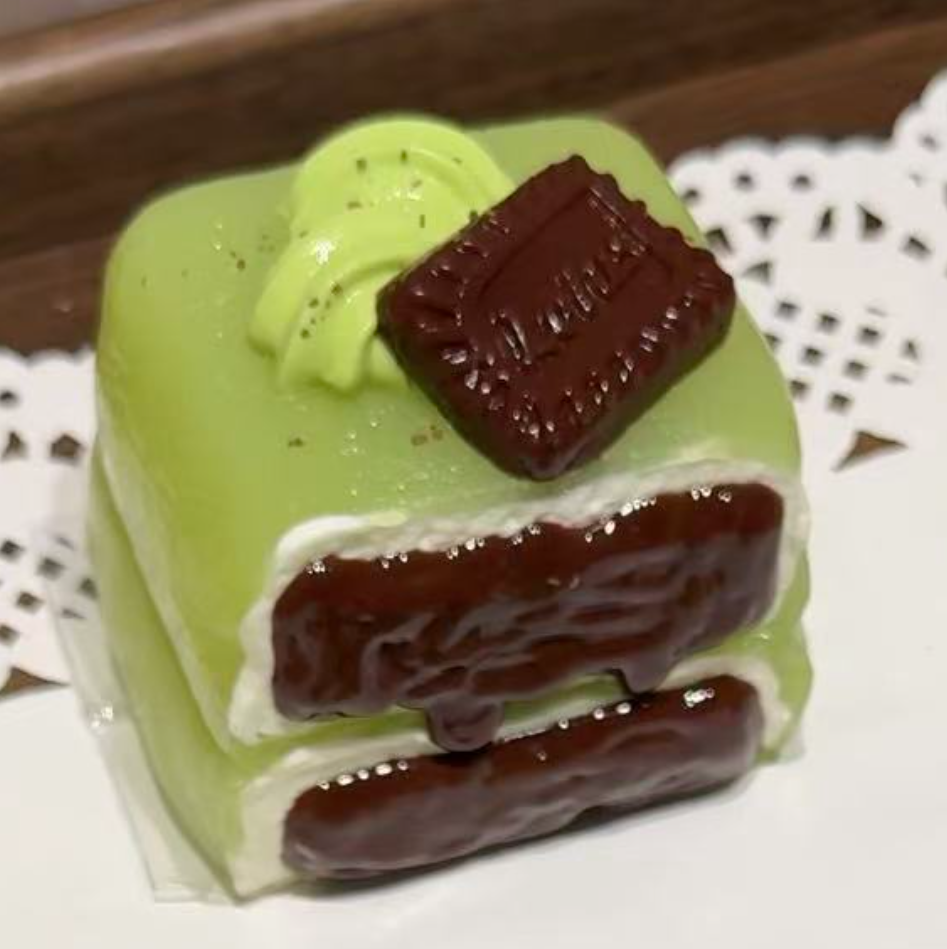 💖 P 抹茶チョコレート系 低反発 クリーム スクイーズ   約210g PVC包装