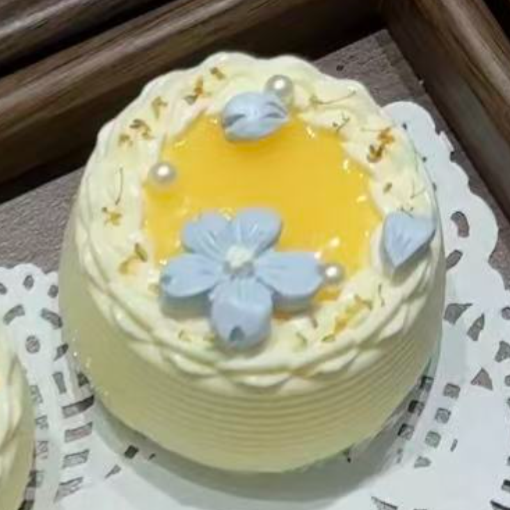 💖 P 青い花系 低反発 ケーキ  クリーム スクイーズ 約180g PVC包装