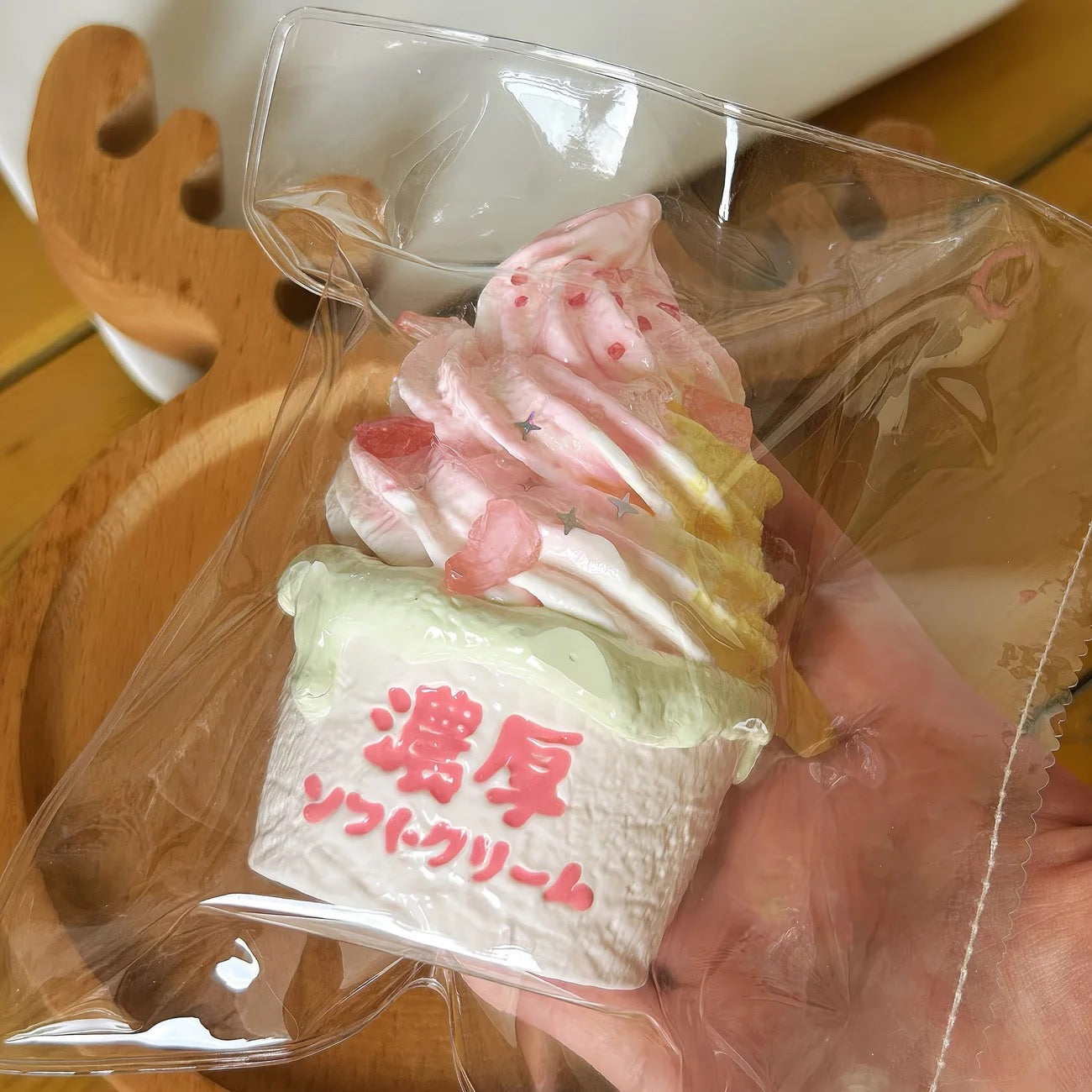 💖大人気おすすめ ソフトクリーム スクイーズ  7色 サイズ：9.5*7*4.5cm  160g  PVC包装