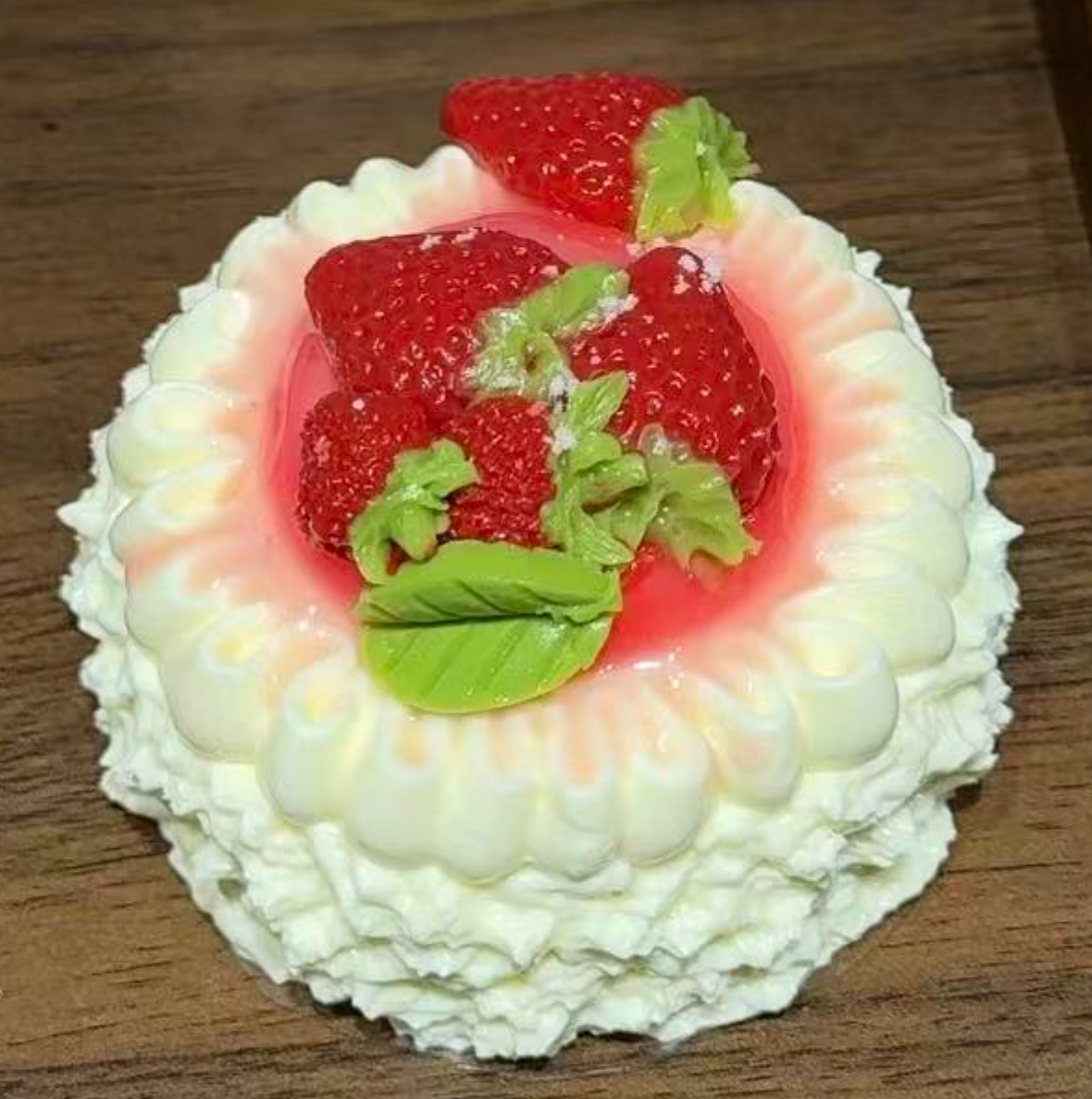 💖 P いちご 系 低反発 クリーム スクイーズ 約190g PVC包装