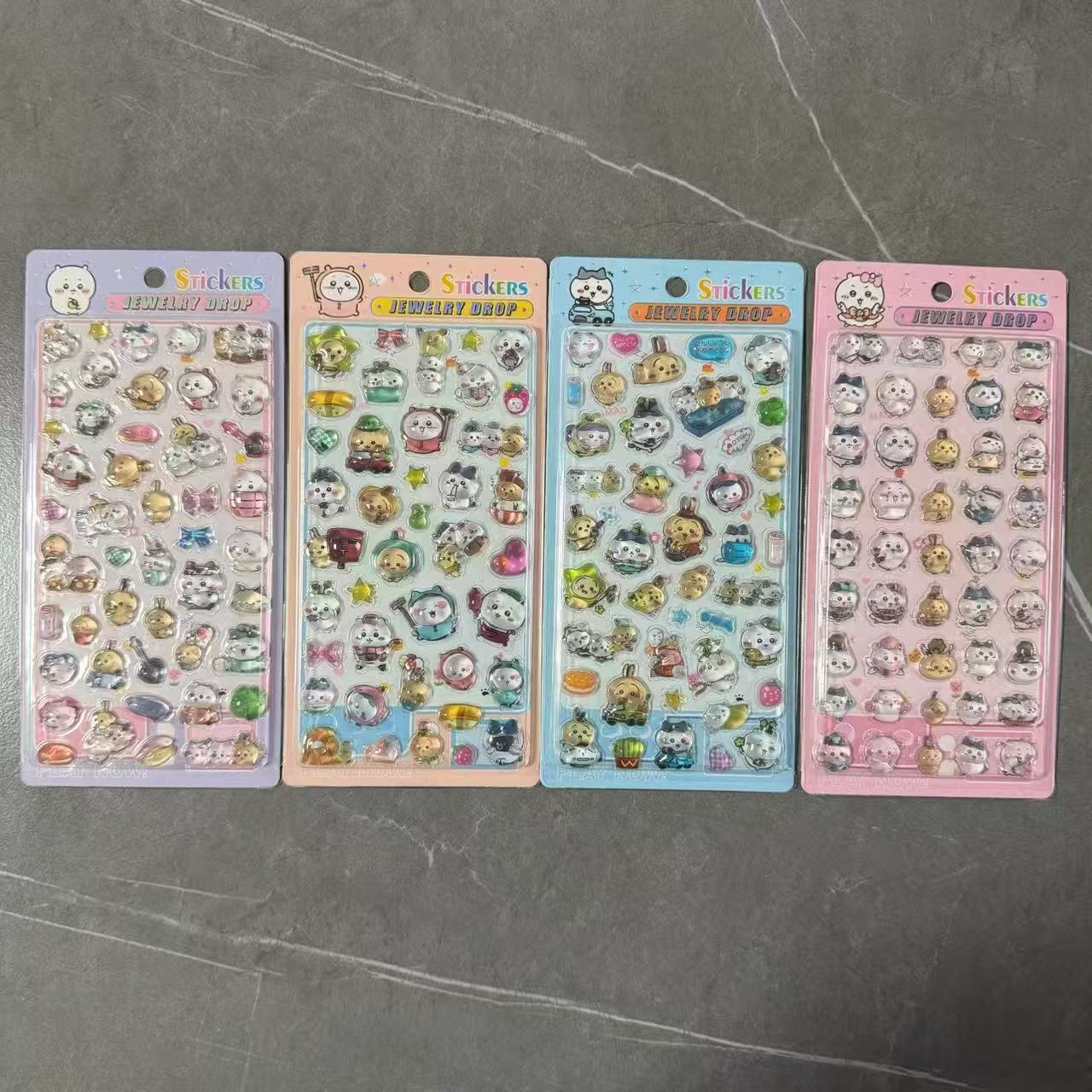 AA💖ちいかわ シール4種類 硬殻包装