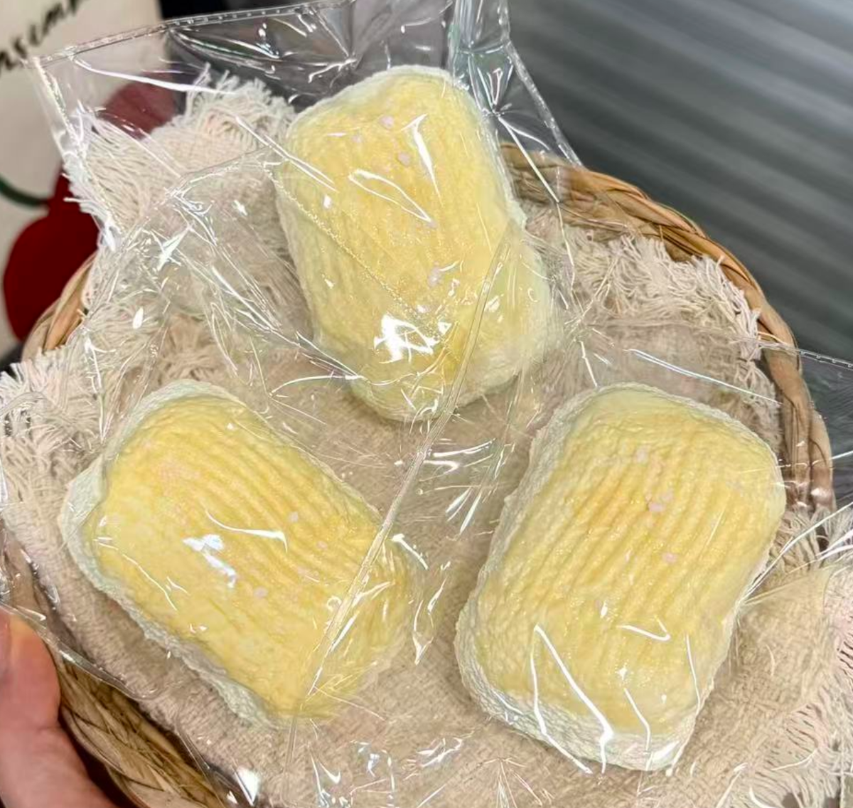💖 低反発 クリーム スクイーズ  約170g  PVC包装