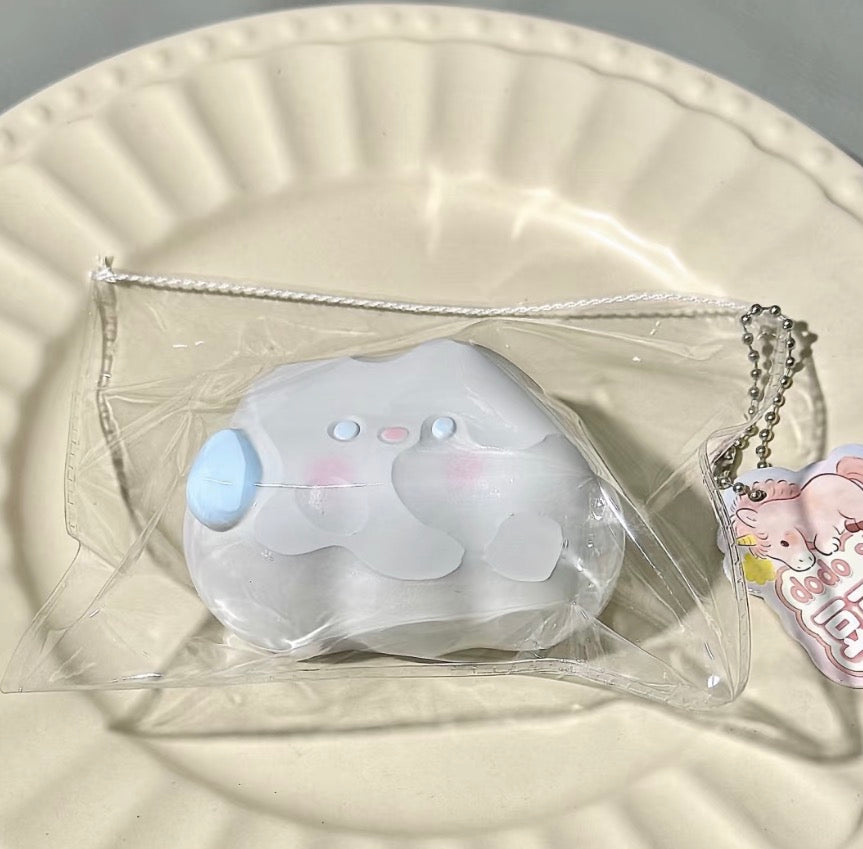 💖 DoDo 黒い雲 約110g 低反発 クリーム スクイーズ  PVC包装