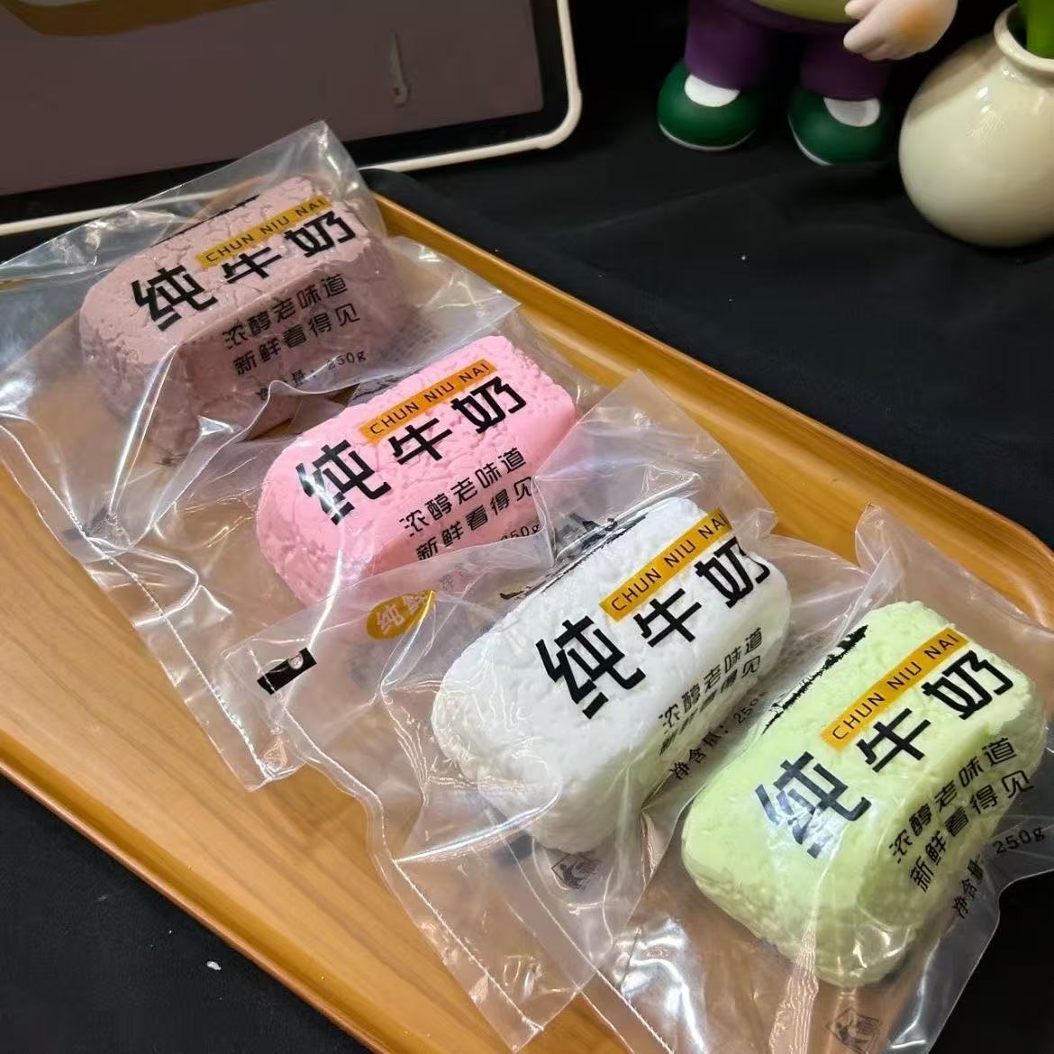 💖大人気おすすめ クリーム泥 スクイーズ   5色 PVC包装 約 160g