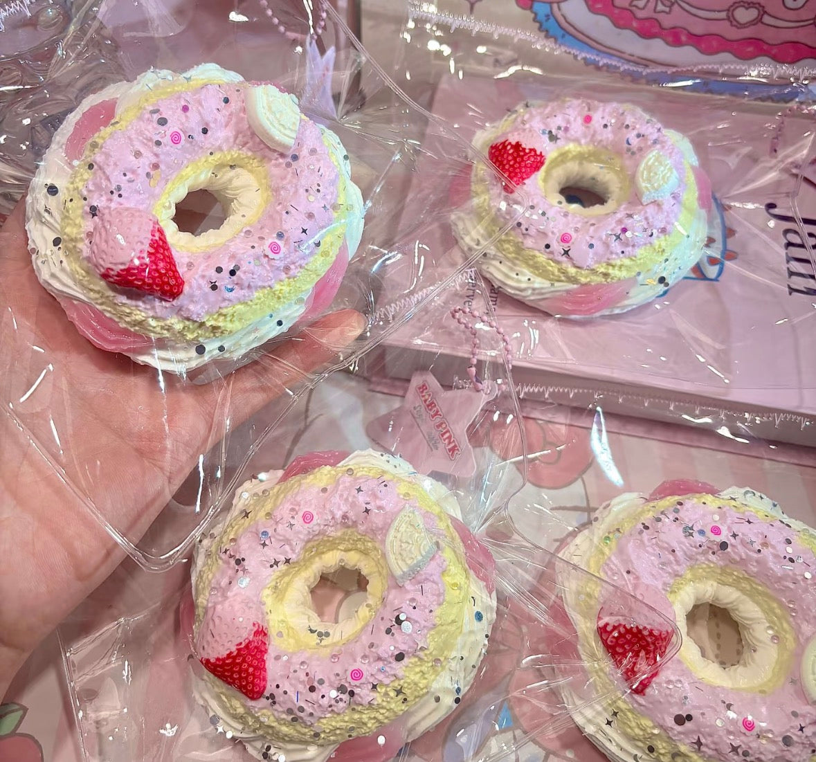 💖SugarCookie ドーナツ 約230g 低反発 クリーム スクイーズ  PVC包装